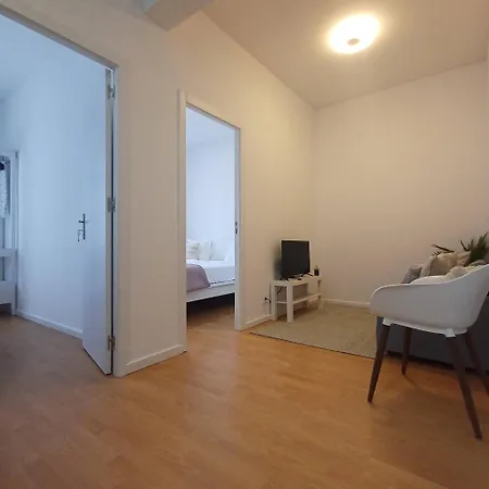 Your In 1480 Style And Comfort Porto